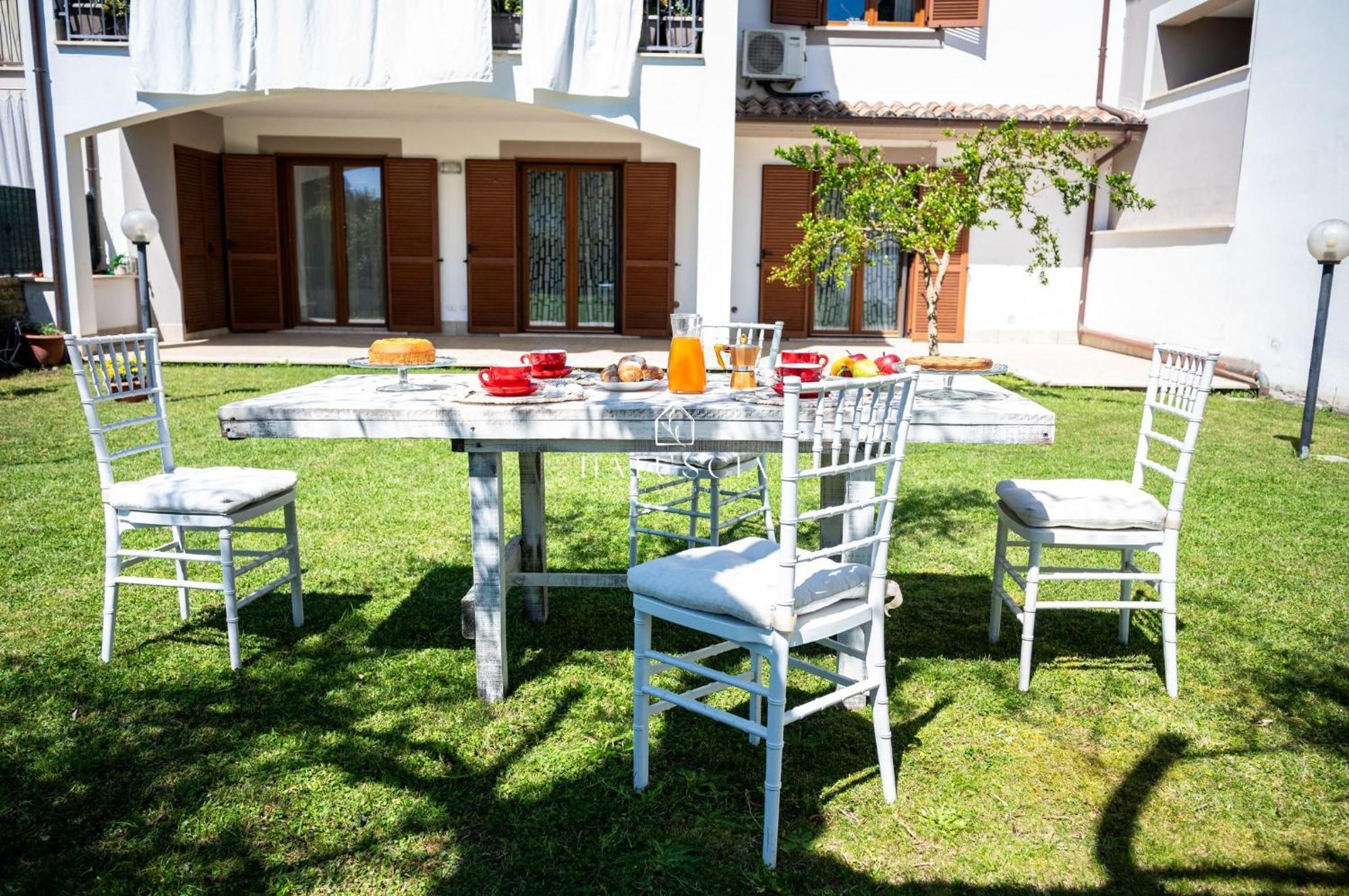 Natuscia Trevignano - Francesconi With Garden